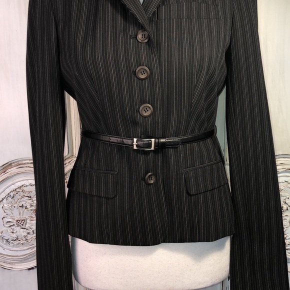 AK Anne Klein Pin Stripe 5 Button Belted Business Blazer Size 2P - Picture 4 of 13